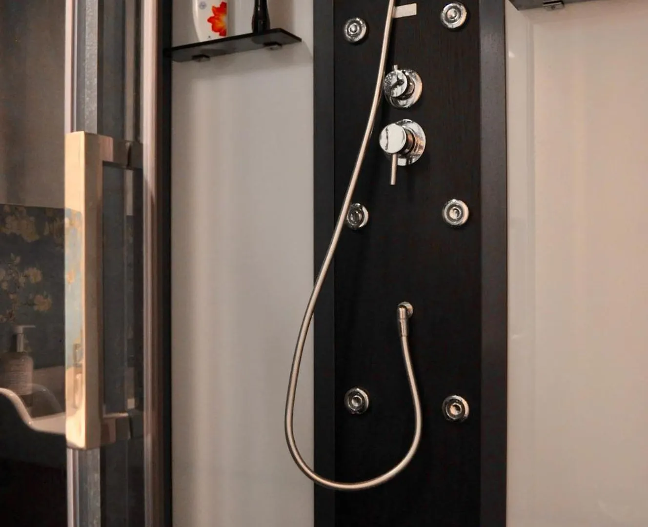 Zimmer In Atelierwohnung Kolín nad Rýnem Ubytování v soukromí