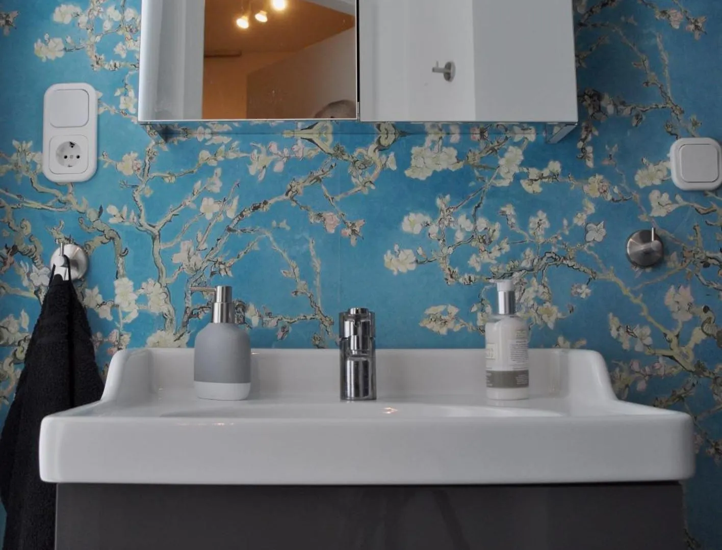 Ubytování v soukromí Zimmer In Atelierwohnung Kolín nad Rýnem